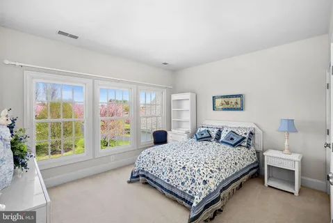 $2,000,000 | 38527 Ditchling Place, Hamilton, VA 20158