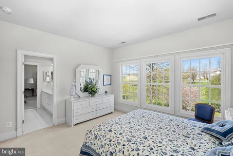 $2,000,000 | 38527 Ditchling Place, Hamilton, VA 20158