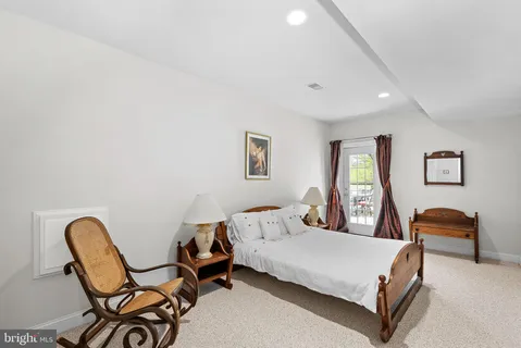 $2,000,000 | 38527 Ditchling Place, Hamilton, VA 20158