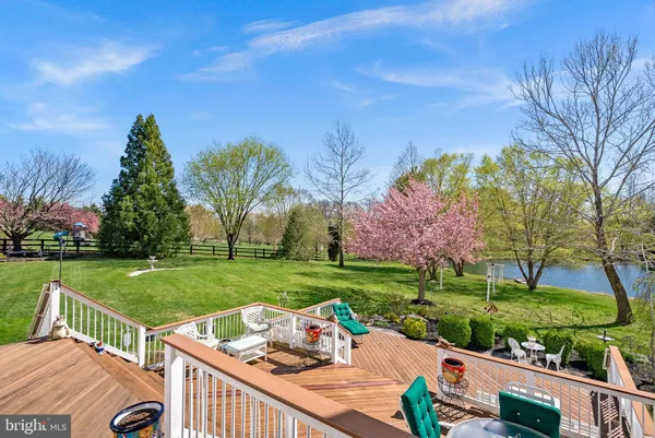 $2,000,000 | 38527 Ditchling Place, Hamilton, VA 20158