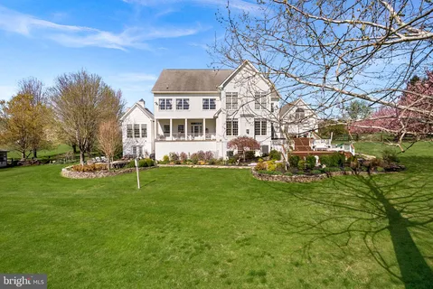 $2,000,000 | 38527 Ditchling Place, Hamilton, VA 20158