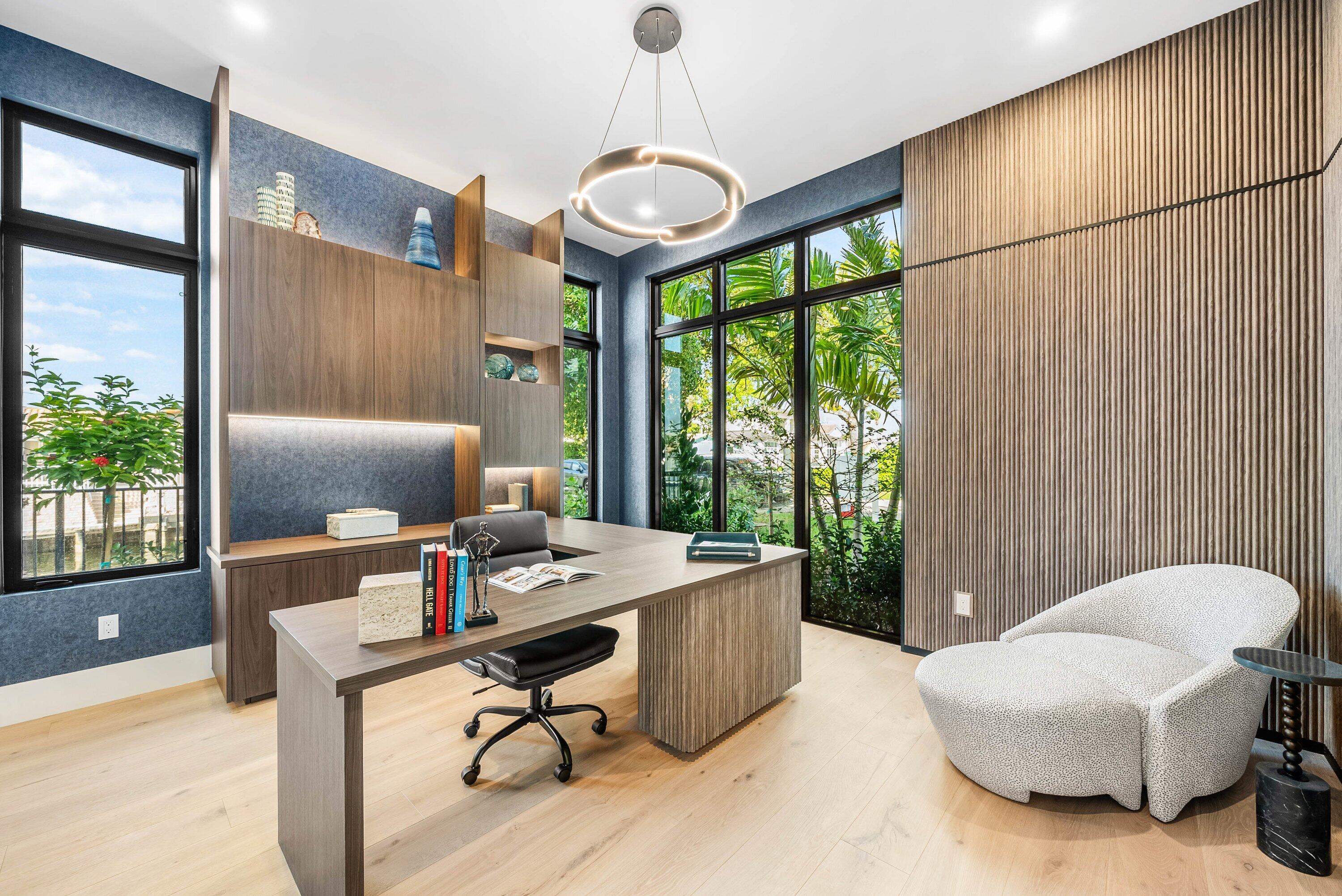 728 Enfield Street Boca Raton, FL 33487 - Photo 39 of 50 a workspace with furniture and a window