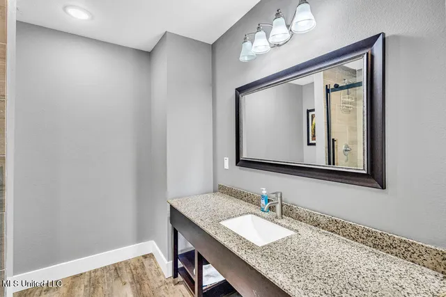 $2,700 | 109 East Orchard Loop, Unit 109, D'Iberville, MS 39540