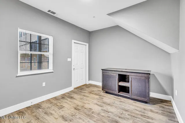 $2,700 | 109 East Orchard Loop, Unit 109, D'Iberville, MS 39540