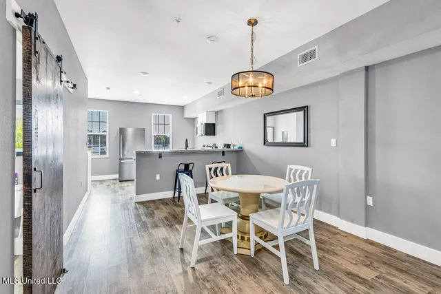 $2,700 | 109 East Orchard Loop, Unit 109, D'Iberville, MS 39540