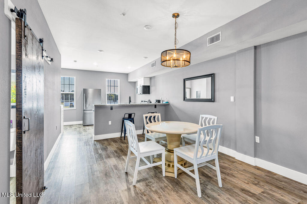 109 East Orchard Loop, Unit 109 D'Iberville, MS 39540 - Photo 5 of 18 109OrchardLoop-6