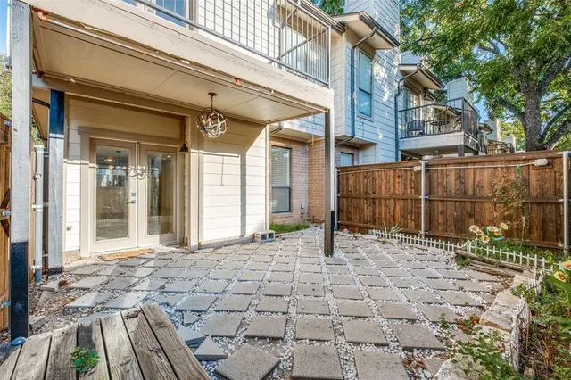 $1,700 | 6646 East Lovers Lane, Unit 501, Dallas, TX 75214