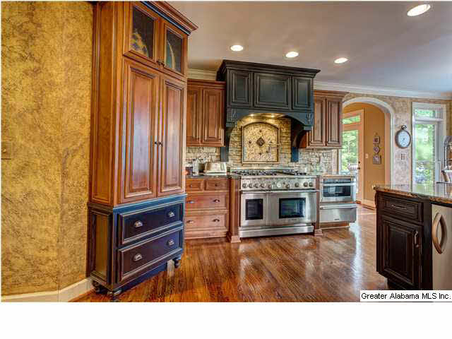 7943 Wynwood Road Trussville, AL 35173 - Photo 7 of 32