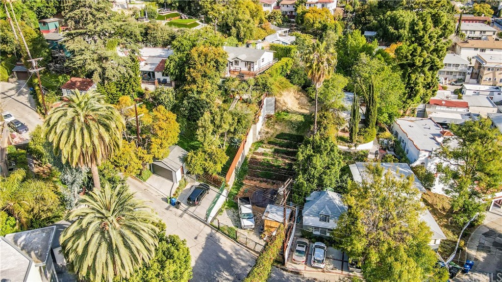 2599 Dearborn Drive Los Angeles, CA 90068 - Photo 5 of 17