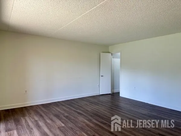 $2,399 | 356 Ridge Road, Unit A03, Dayton, NJ 08810