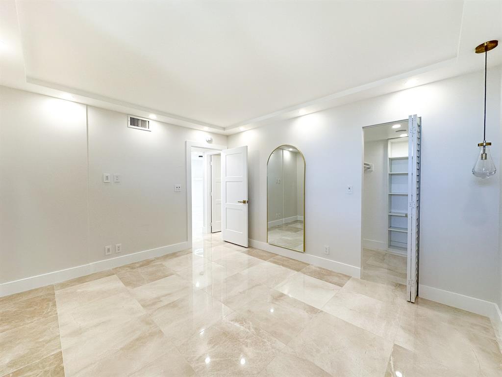 4800 Bayview Drive, Unit 503 Fort Lauderdale, FL 33308 - Photo 18 of 30 a view of an empty room