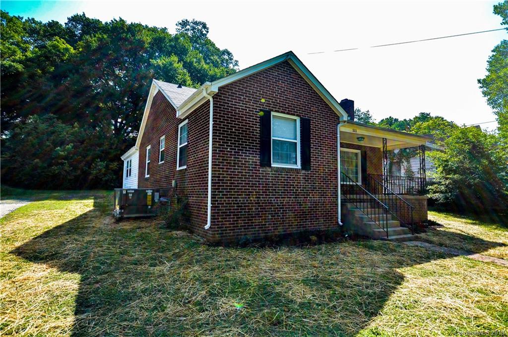 511 Kings Road Shelby, NC 28150 - Photo 2 of 36 Gallery Image 2