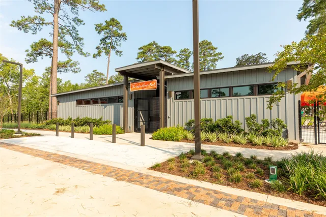 $749,999 | 115 Keechie Creek Court, Conroe, TX 77304