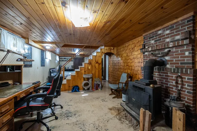 $330,000 | 4 Howard Siding Lane, Abbot, ME 04406