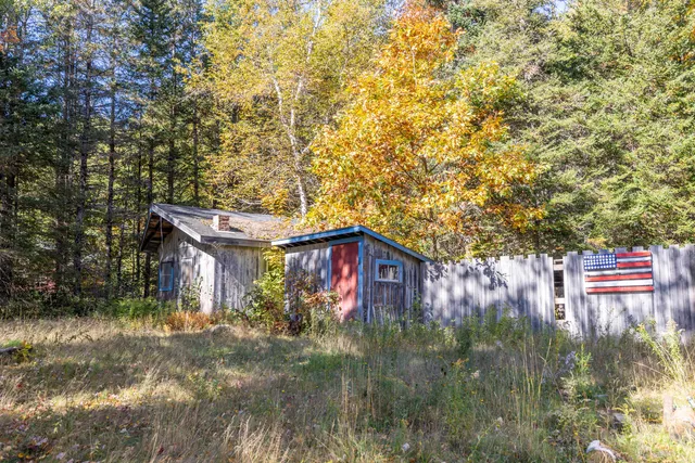 $330,000 | 4 Howard Siding Lane, Abbot, ME 04406