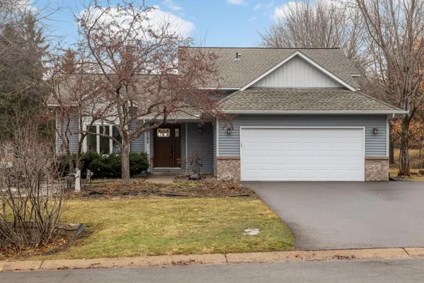 $525,000 | 3195 Red Oak Drive, Eagan, MN 55121