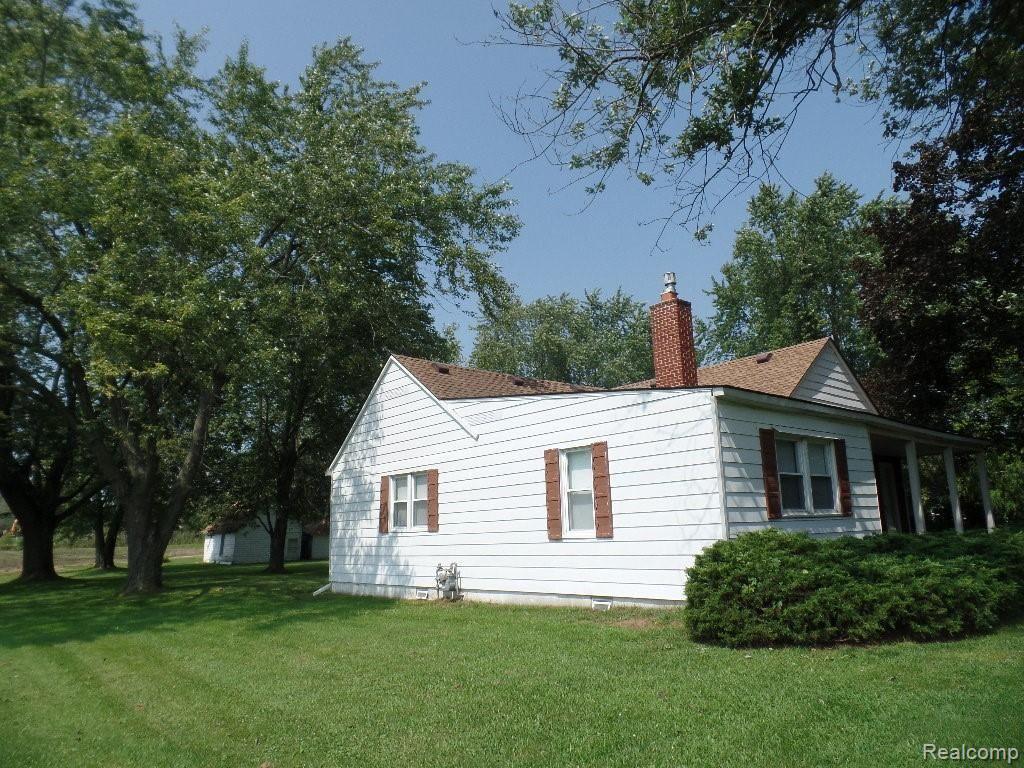 18308 Inkster Road Romulus, MI 48174 - Photo 3 of 35