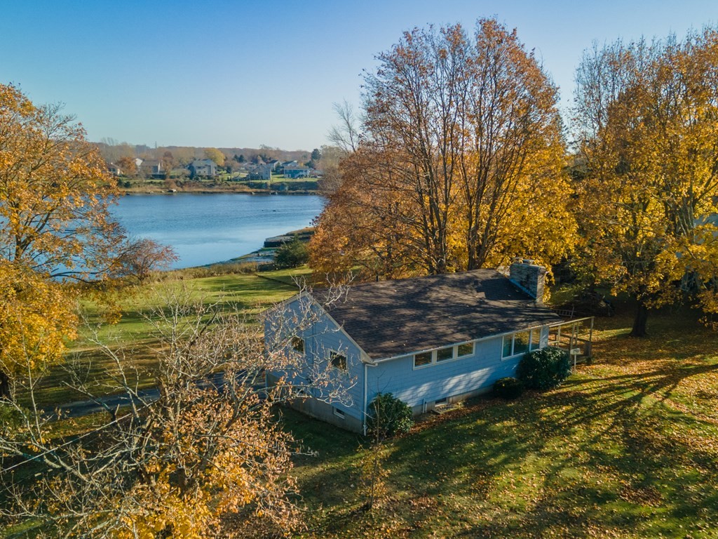 46 Madison Road Swansea, MA 02777 - Photo 1 of 19 Gallery Image 1