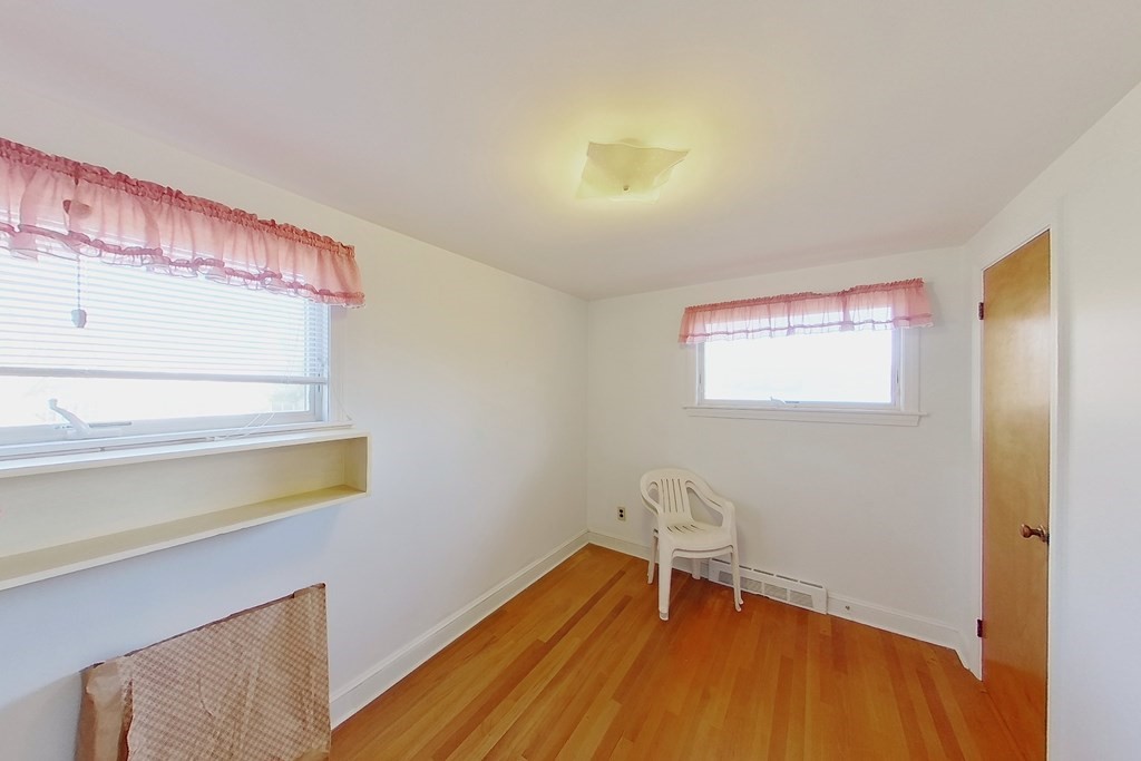 46 Madison Road Swansea, MA 02777 - Photo 13 of 19 Gallery Image 13