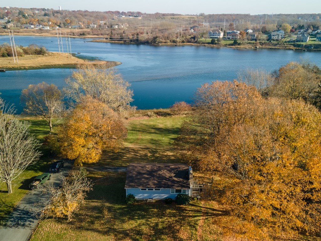46 Madison Road Swansea, MA 02777 - Photo 6 of 19 Gallery Image 6