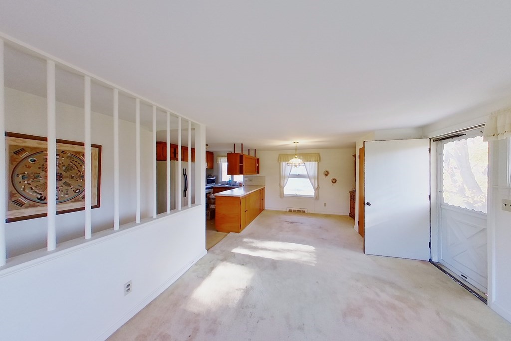46 Madison Road Swansea, MA 02777 - Photo 7 of 19 Gallery Image 7