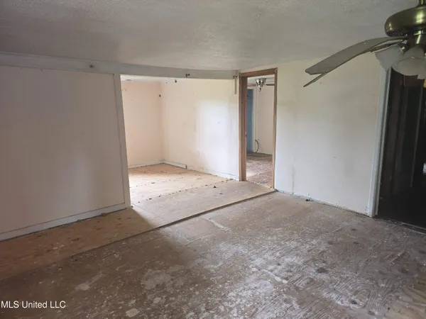 $14,812 | 24776 Highway 61, Coahoma, MS 38617