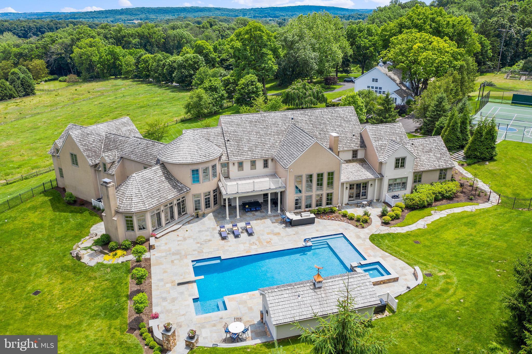 6137 Greenhill Road New Hope, PA 18938 - Photo 4 of 50