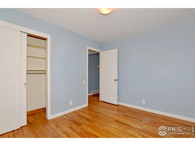 a view of livingroom with washer and dryer