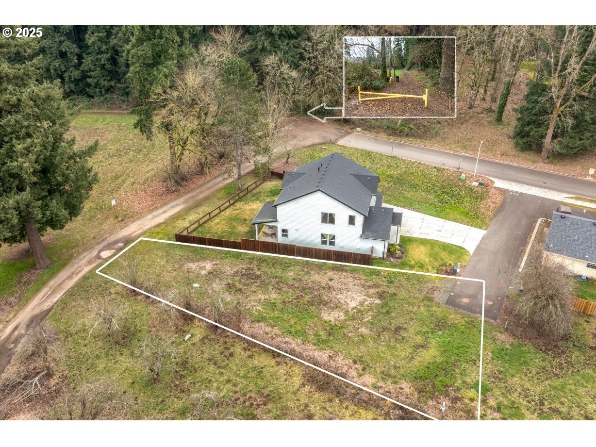 2141 Northeast Spitz Road Canby, OR 97013 - Photo 7 of 15 a view of a swimming pool