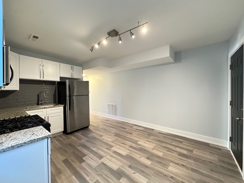 4148 West Cermak Road, Unit GARDEN Chicago, IL 60623 - Photo 4 of 20