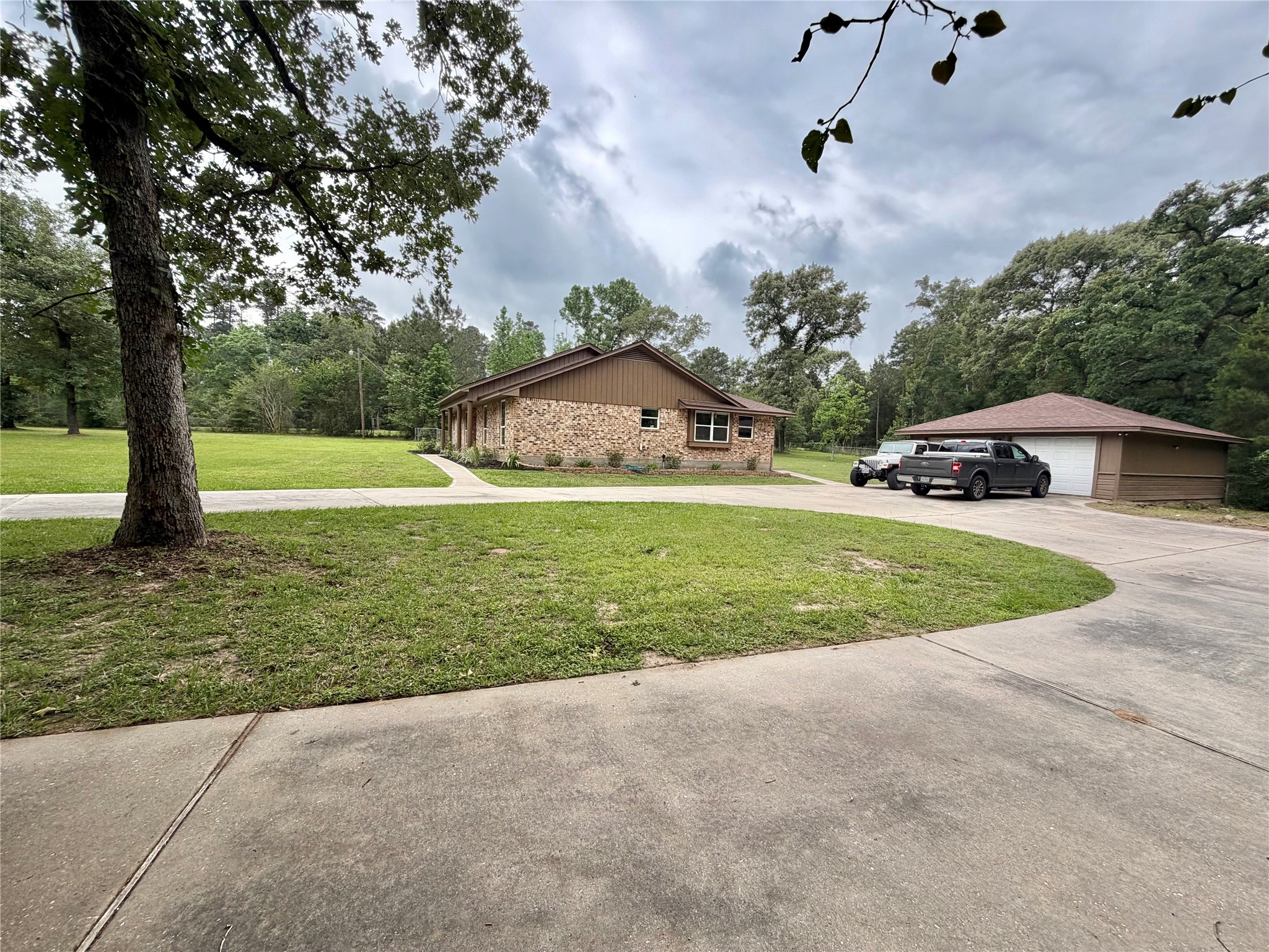 14437 Jack Gibbs Road Willis, TX 77378 - Photo 3 of 20