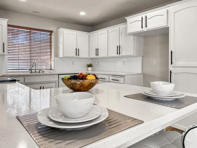 $479,900 | 8534 North Meridian Avenue, Fresno, CA 93720