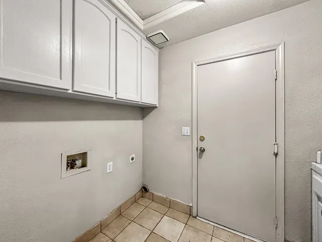 $479,900 | 8534 North Meridian Avenue, Fresno, CA 93720