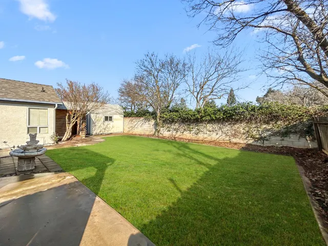 $479,900 | 8534 North Meridian Avenue, Fresno, CA 93720