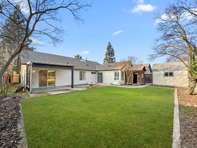 $479,900 | 8534 North Meridian Avenue, Fresno, CA 93720