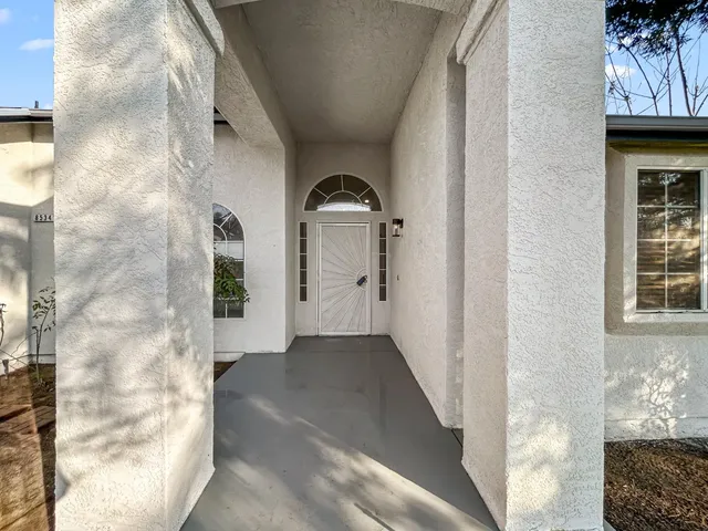$479,900 | 8534 North Meridian Avenue, Fresno, CA 93720