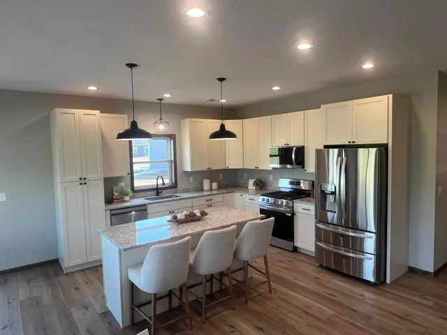 $369,900 | 1202 Poppy Court, New Richmond, WI 54017