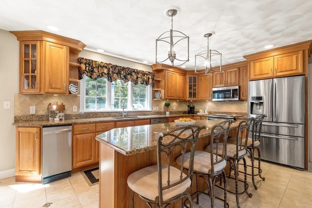 1 Woodward Road Middleton, MA 01949 - Photo 12 of 42