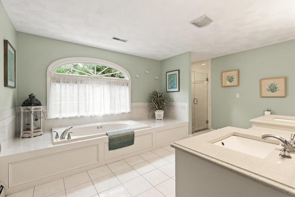 1 Woodward Road Middleton, MA 01949 - Photo 24 of 42