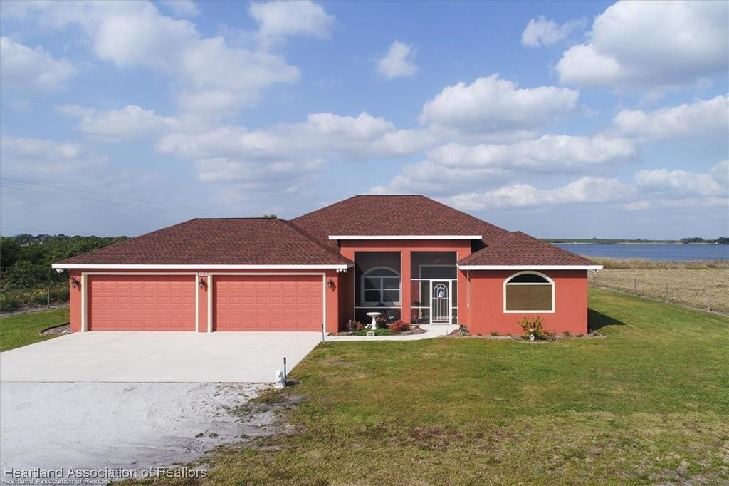 215 East Shockley Road Avon Park, FL 33825 - Photo 2 of 40