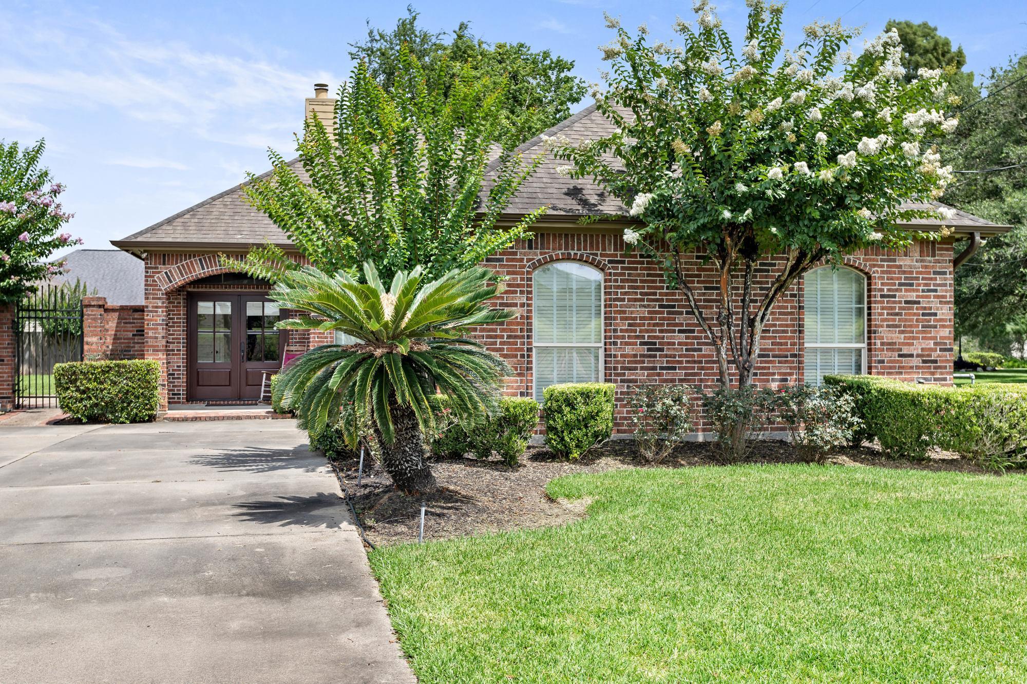 6149 R F D Road Beaumont, TX 77713 - Photo 5 of 35