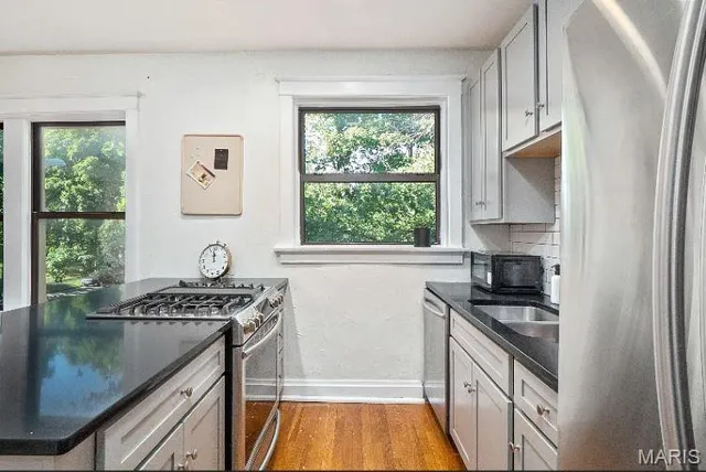 $599,000 | 2027 Alfred Avenue, St. Louis, MO 63110