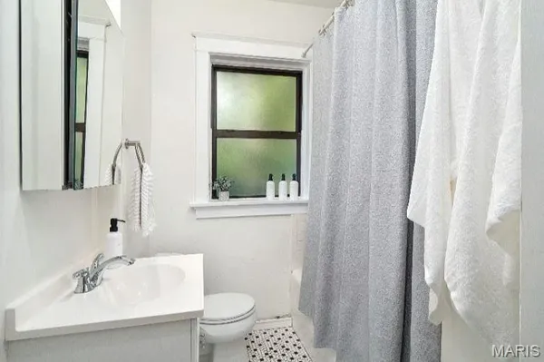 $569,000 | 2027 Alfred Avenue, St. Louis, MO 63110
