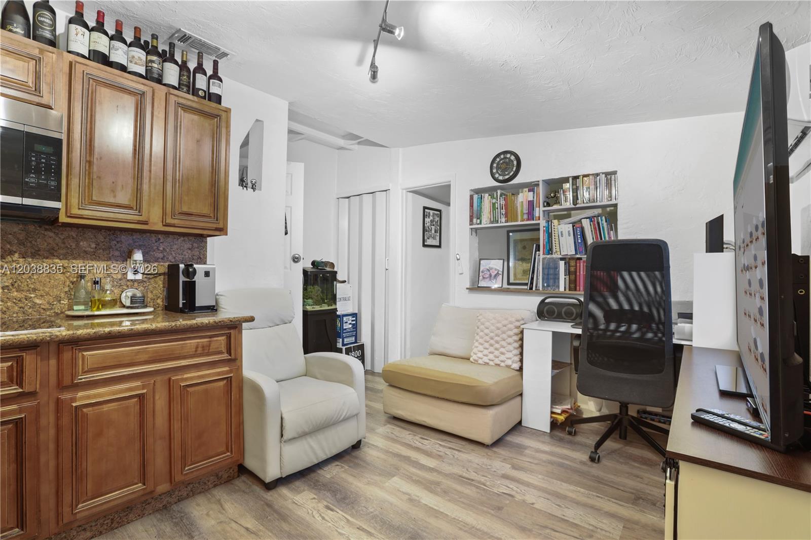 3375 Southwest 29th Terrace Miami, FL 33133 - Photo 18 of 20