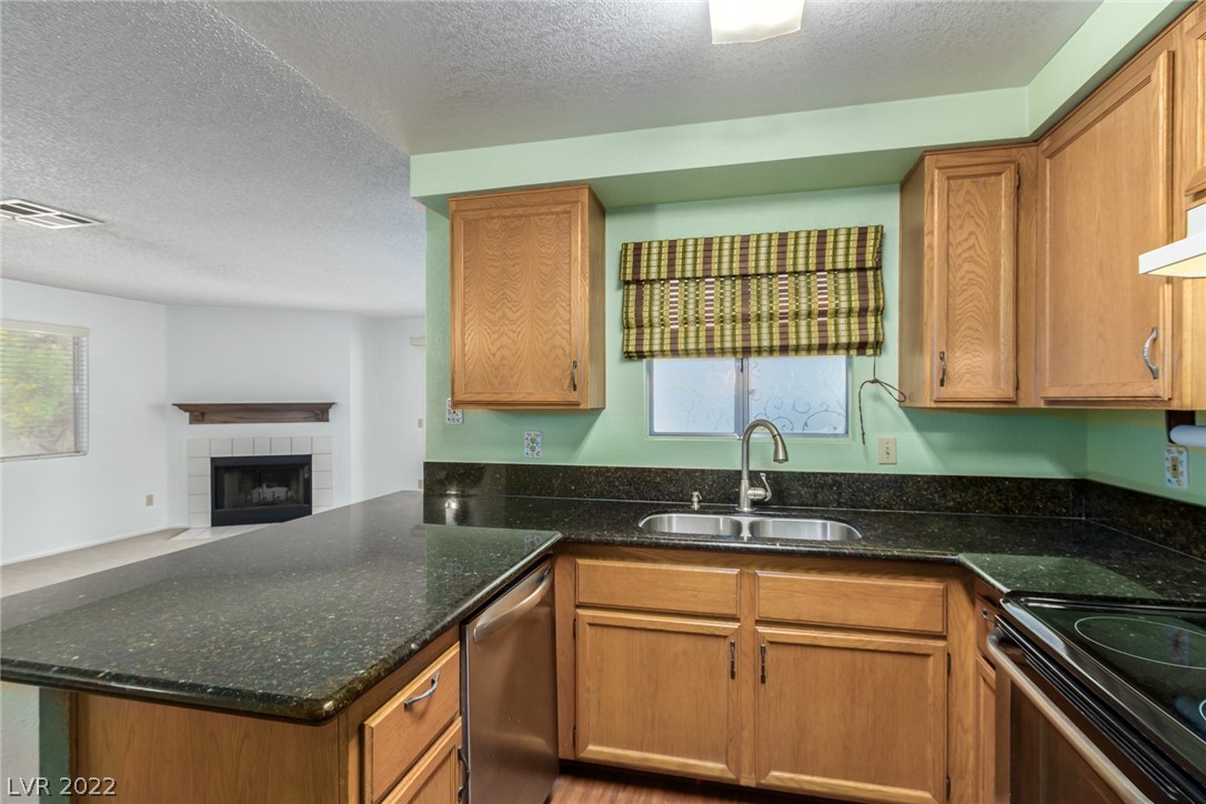 6859 Tamarus Street, Unit 101 Las Vegas, NV 89119 - Photo 11 of 24