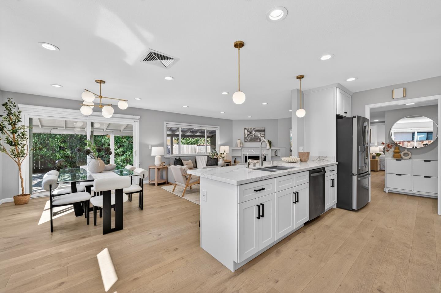 4533 Doyle Road San Jose, CA 95129 - Photo 8 of 43 Gallery Image 8