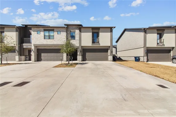 a view of a house with a outdoor space