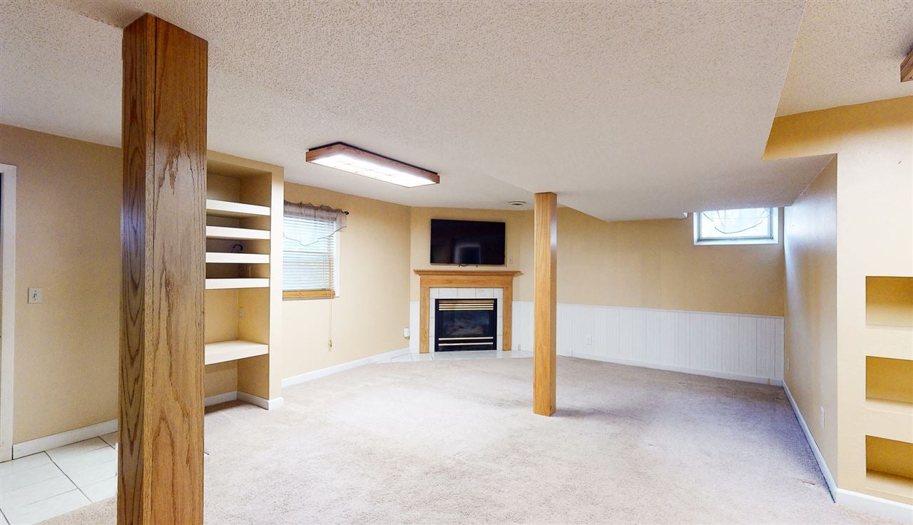 206 Ridge Road Williamsburg, IA 52361 - Photo 23 of 27 Gallery Image 23