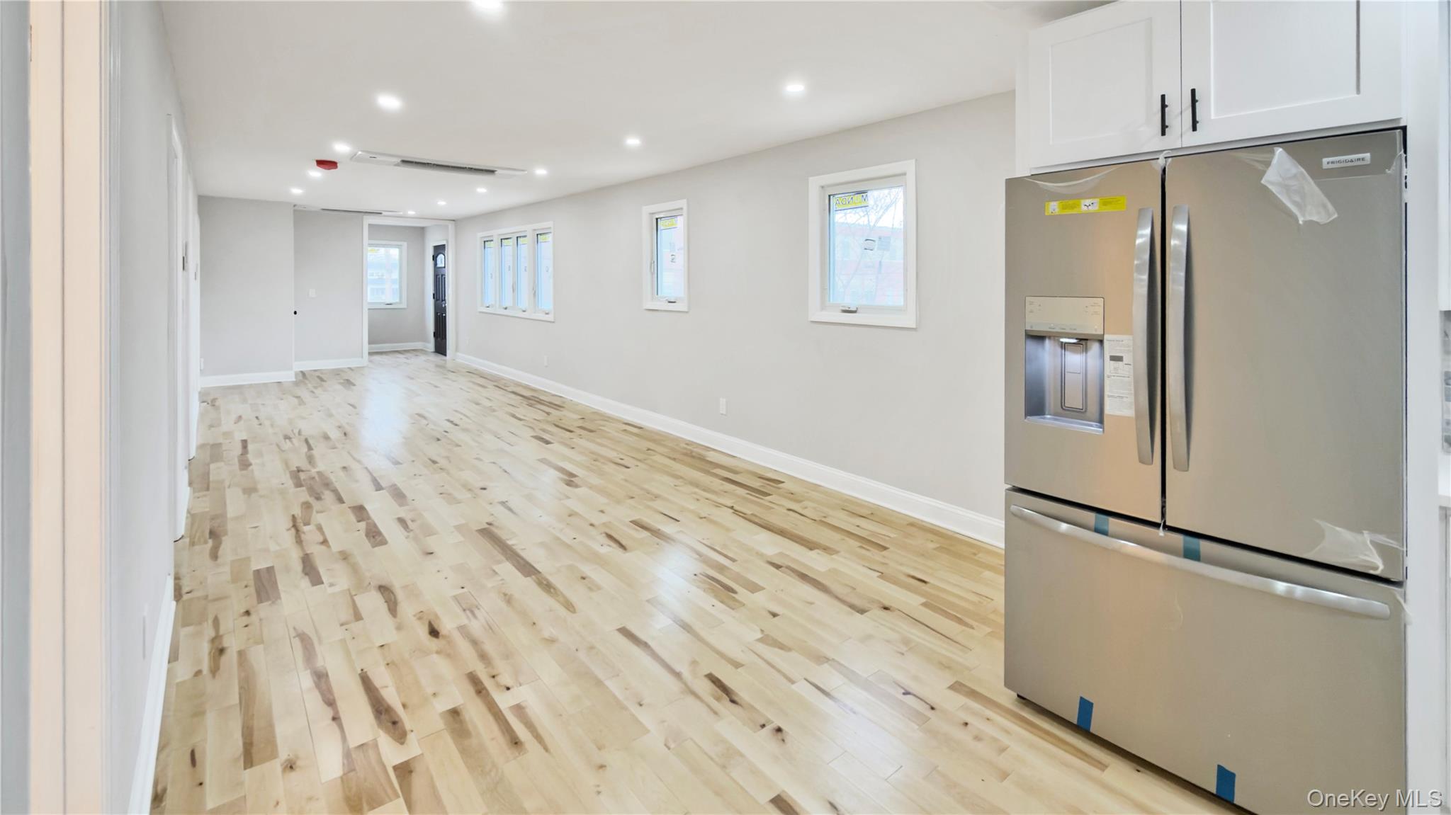 37 Deal Road Island Park, NY 11558 - Photo 23 of 50