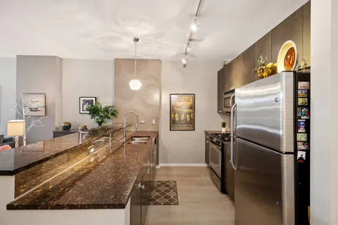 $349,000 | 123 South Green Street, Unit 409B, Chicago, IL 60607